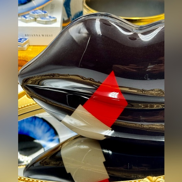 🆕 LULU GUINNESS 🧿 NWOT RARE "Paint the Town (in) Red" Lipstick Lips Clutch - Picture 13 of 14